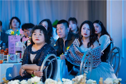 6421613013010148.jpg 9.jpg