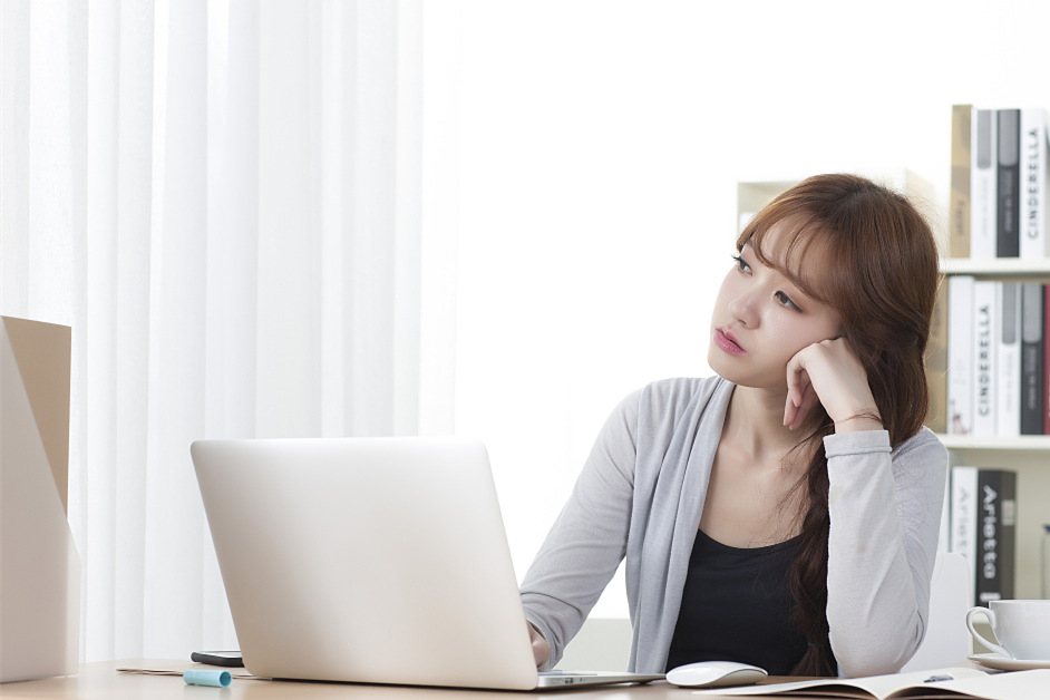 如果發(fā)現(xiàn)報(bào)價(jià)出錯(cuò)，該如何挽回客戶？